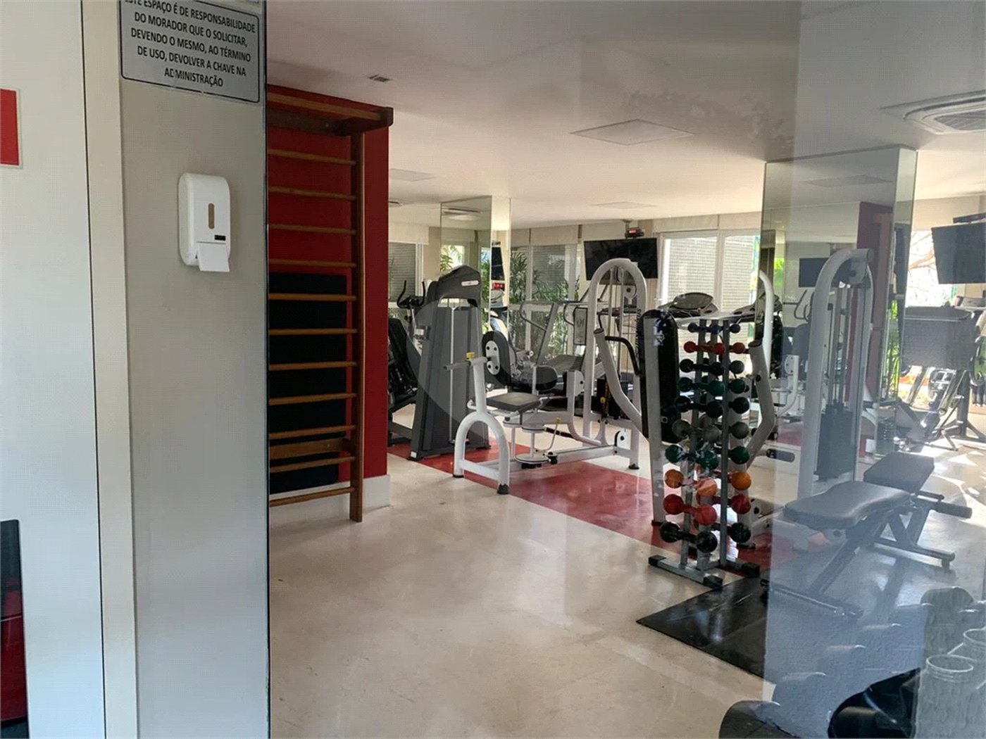 APARTAMENTO PARAÇAÇÃO COM 3 DORMITÓRIOS E 2 VAGAS DE GARGEM NA VILA ANASTÁCIO