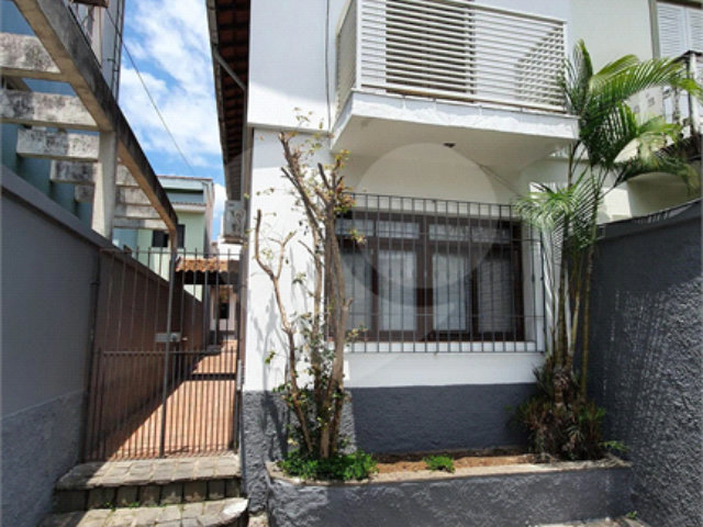 Sobrado à venda com 3 quartos, sendo 1 suíte,  em Chácara Santo Antônio (zona Sul), São Paulo, SP