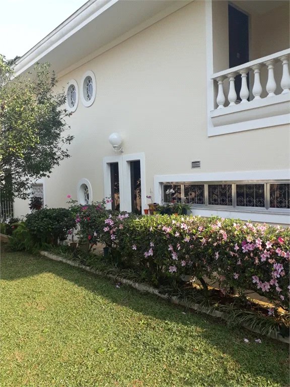 Casa à venda ou para alugar com 5 suítes em Jardim Leonor, São Paulo, SP