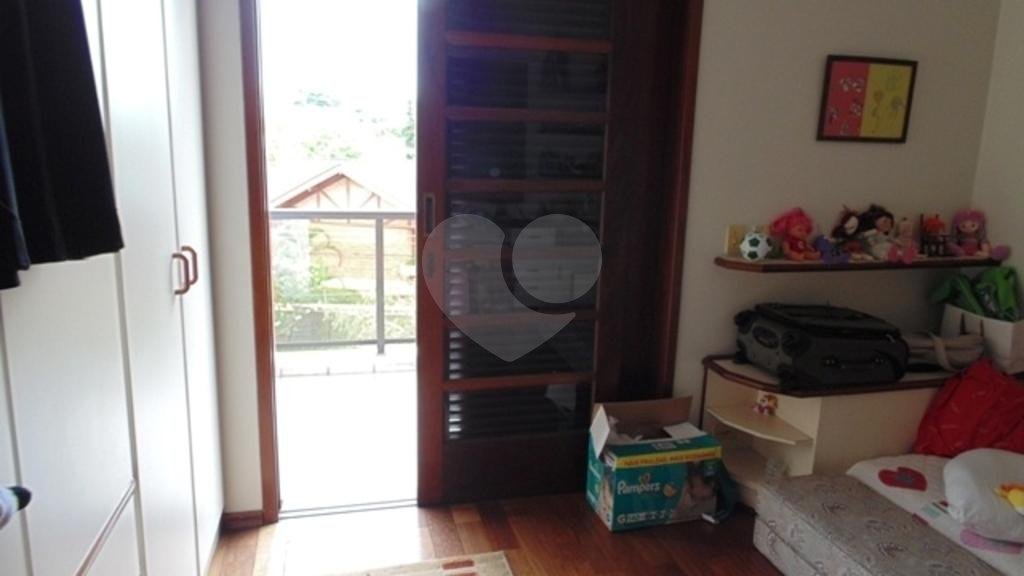 Sobrado à venda com 4 quartos, sendo 3 suítes,  em Jardim Franca, São Paulo, SP