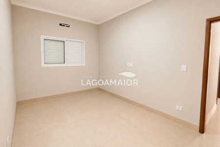 Casa à venda com 3 quartos, sendo 1 suíte,  em Jardim dos Ipês, Três Lagoas, MS