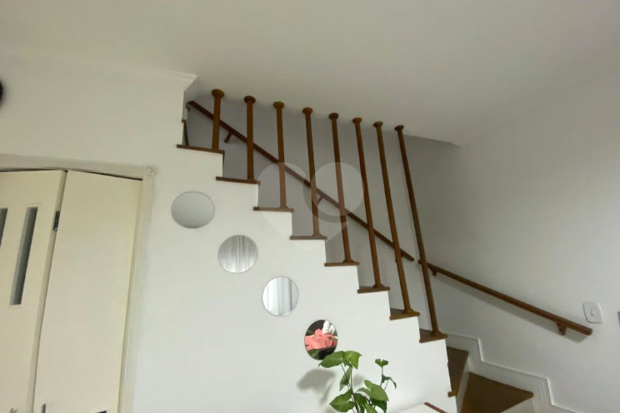 Casa à venda com 2 quartos, sendo 1 suíte, no condomínio Residencial Vila da Serra, São Paulo - SP