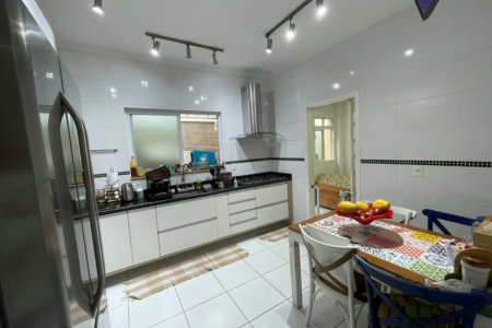 Casa com 3 dormitórios à venda, 157 m² por R$ 1.350.000,00 - Embaré - Santos/SP