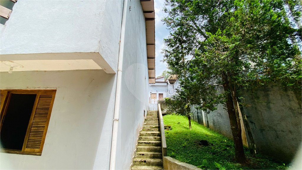 Casa à venda com 3 suítes em Dos Finco, São Bernardo do Campo, SP