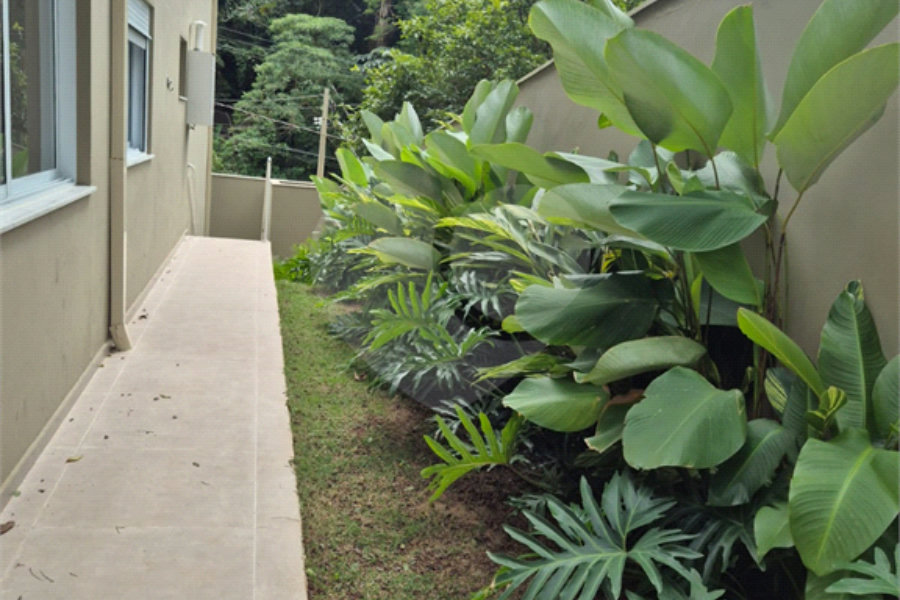 Casa à venda com 3 suítes no condomínio Alpes da Cantareira, Mairiporã - SP
