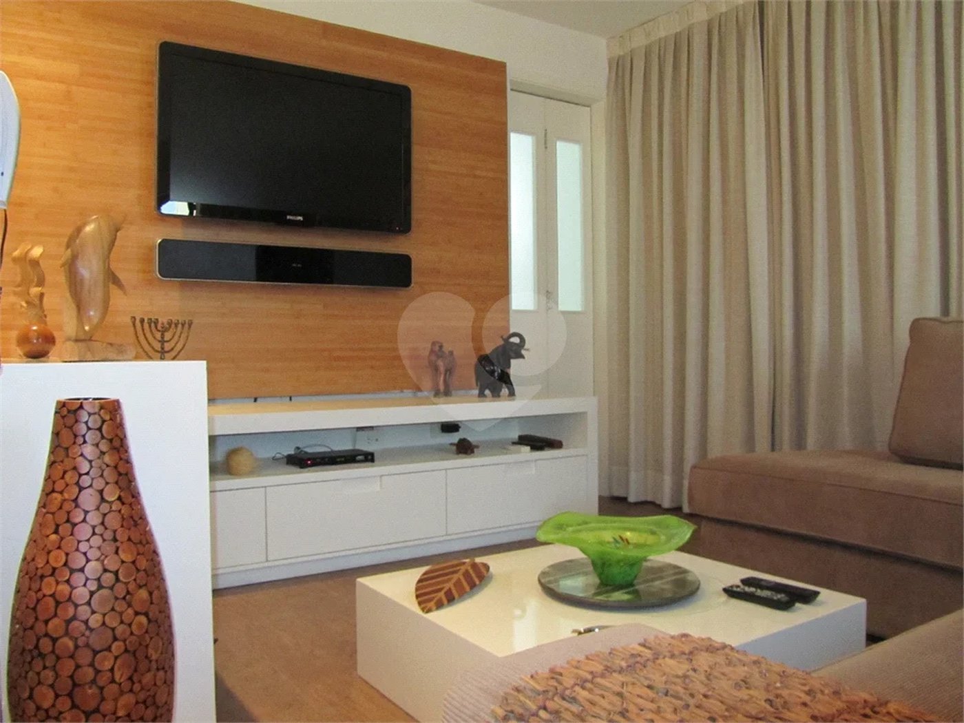 Cobertura Duplex com 126,metros quadrados próximo ao Shopping Pátio Paulista.