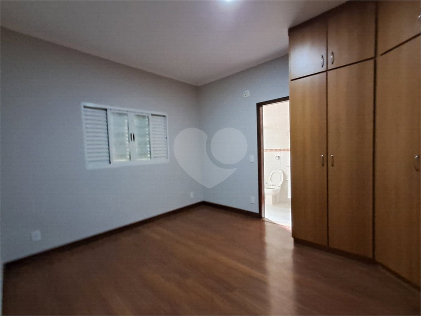 Casa à venda próxima ao SESC com 3 suites