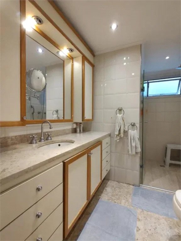 Apartamento à venda com 4 quartos, sendo 1 suíte, em Brooklin Paulista, São Paulo, SP