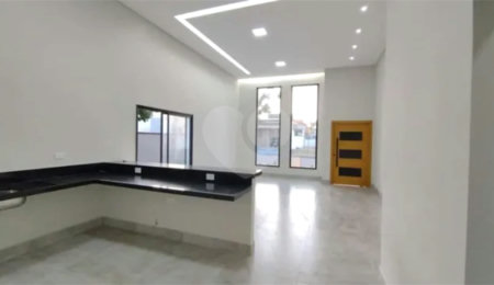 Casa à venda com 3 quartos, sendo 1 suíte,  no condomínio Terras do Vale, Caçapava - SP