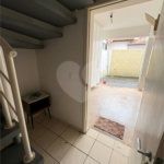 Casa à venda com 3 quartos, sendo 1 suíte, no condomínio New Village, Cotia - SP