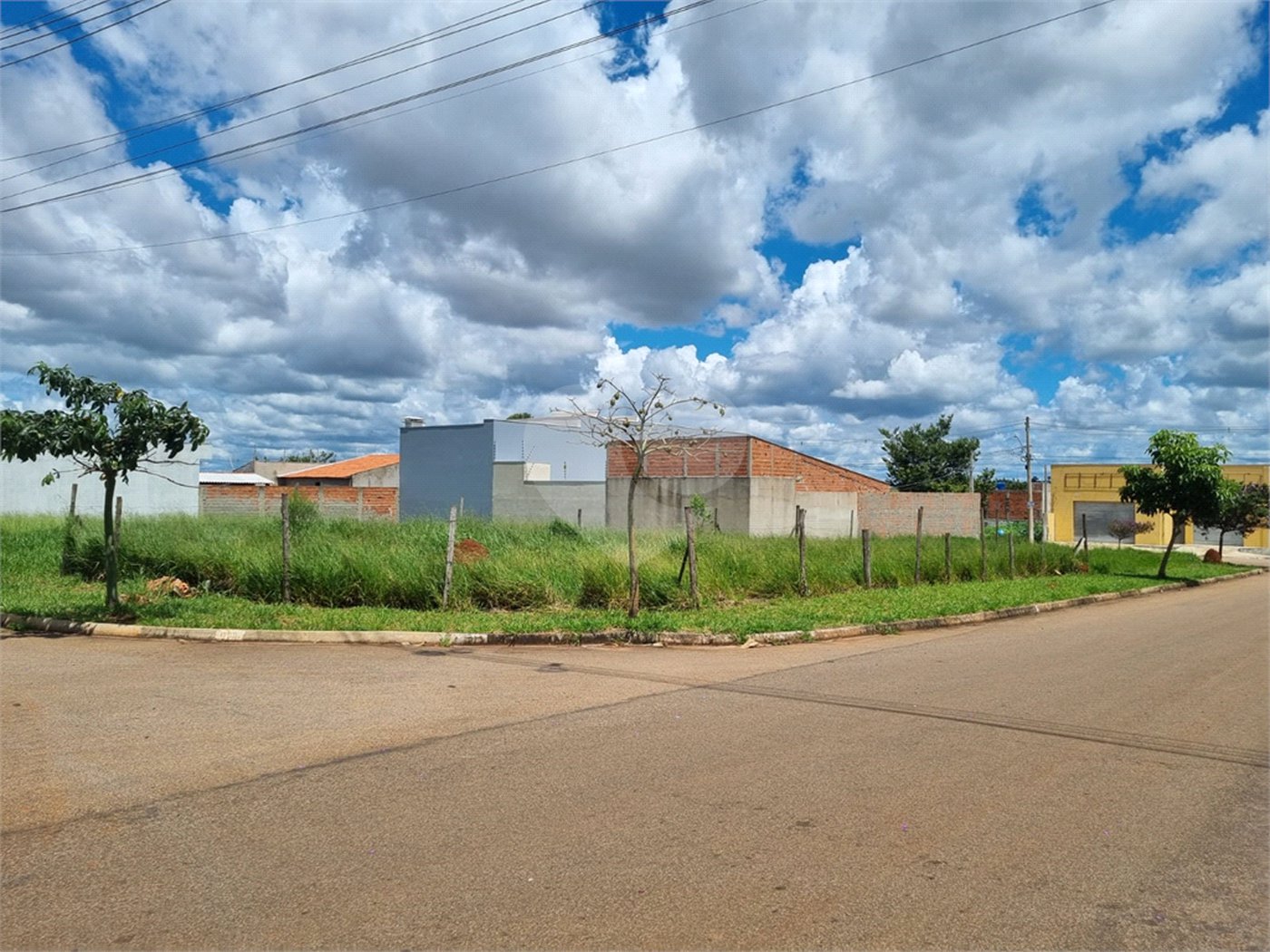 Terreno à venda em Portal dos Pinheiros Ii, Itapetininga, SP