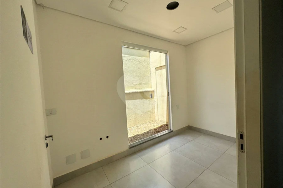 Imóvel Comercial para Venda e Locação no bairro Alto.