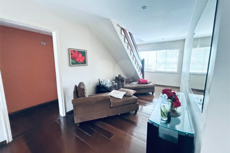 Casa à venda com 8 quartos, sendo 7 suítes, em Barra da Tijuca, Rio de Janeiro, RJ