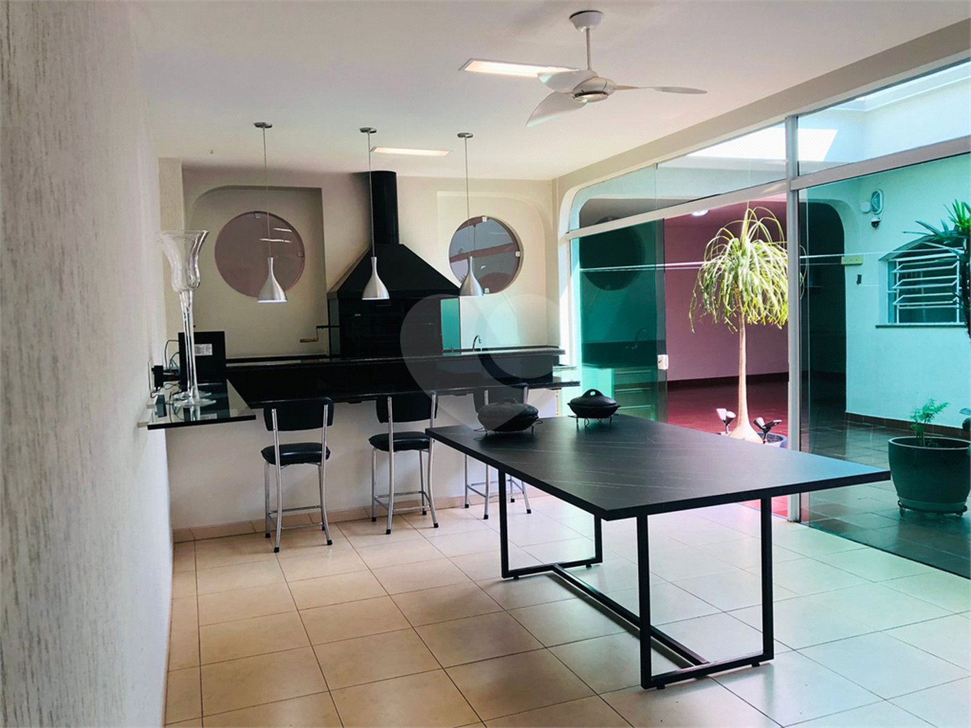 Casa Térrea à venda com 3 quartos, sendo 1 suíte,  em Vila Industrial, Mogi das Cruzes, SP