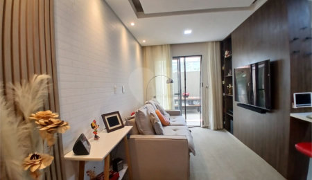 Apartamento à venda com 2 quartos, sendo 1 suíte,  em Bairro do Cambará, São Roque, SP