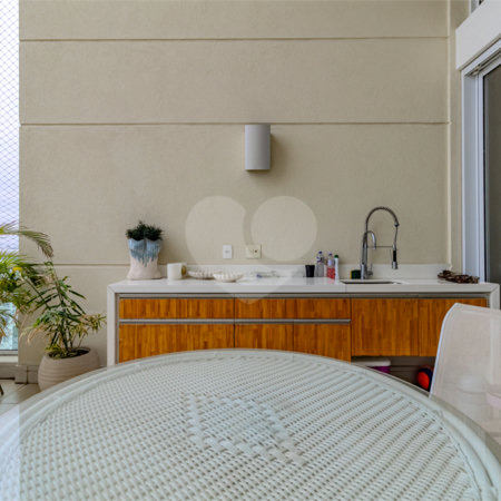 Apartamento à venda com 4 suítes em Campo Belo, São Paulo, SP