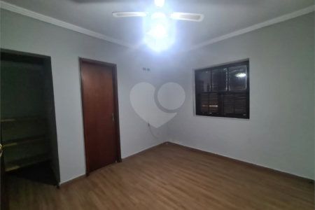 Casa à venda com 3 suítes no condomínio Portal do Sabia, Araçoiaba da Serra - SP