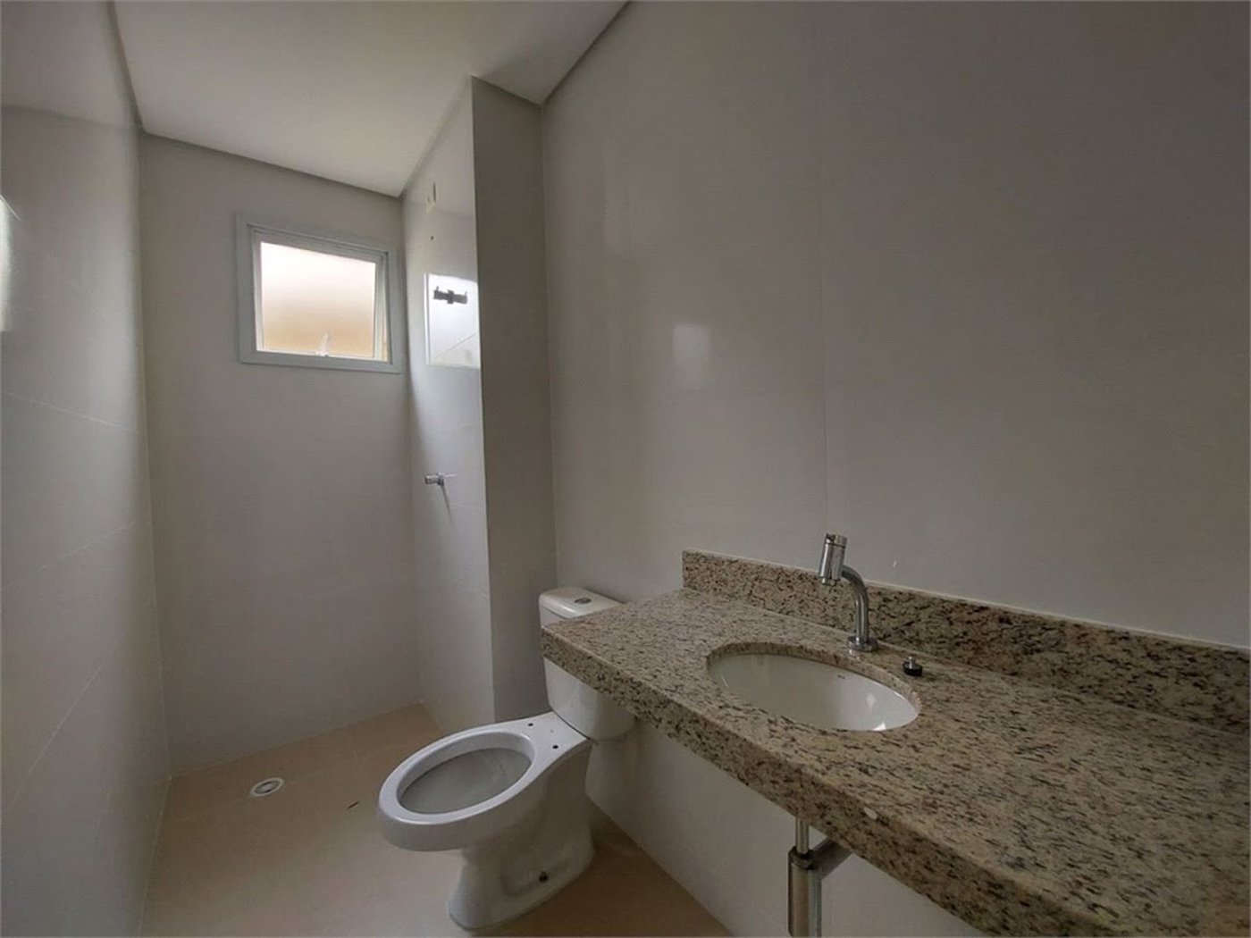 Apartamento Residencial à venda, Balneário Cidade Atlântica, Guarujá - AP1199.