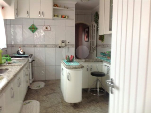 Sobrado à venda com 3 quartos, sendo 1 suíte,  em Jardim França, São Paulo, SP