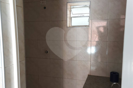 Casa à venda com 4 quartos, sendo 1 suíte, em Vila Pirajussara, São Paulo, SP