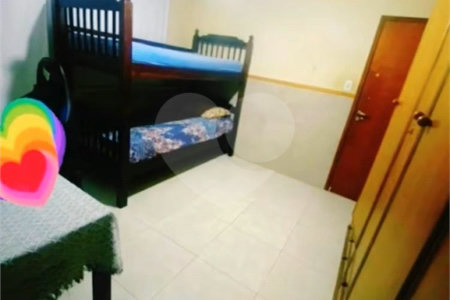 Casa à venda com 3 quartos em Santa Cruz, Rio de Janeiro, RJ