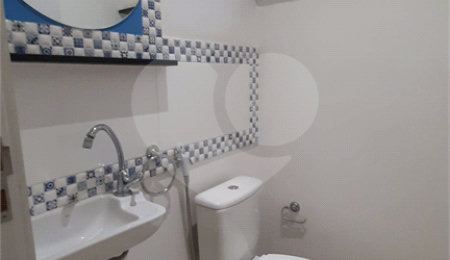 Casa à venda com 4 quartos, sendo 2 suítes, em Jardim Prudência, São Paulo, SP