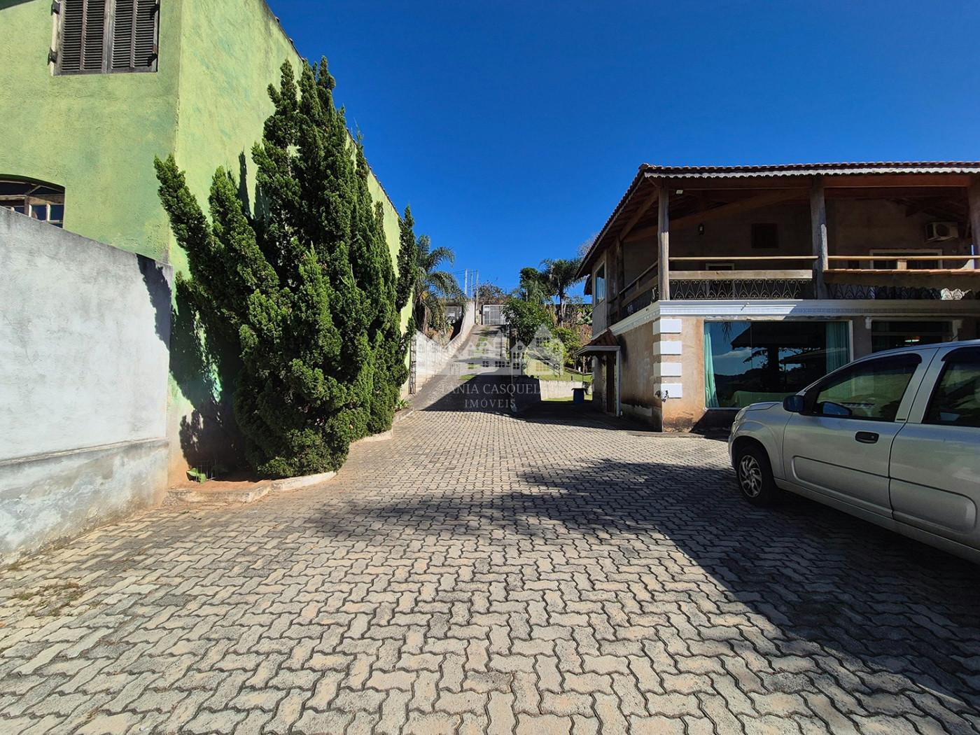 Chácara à venda ou locação no Jardim Estância Brasil – Atibaia/SP, com vista para a Pedra Grande