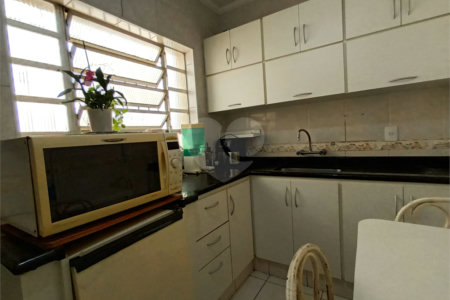 Casa térrea com duas edículas para venda - Saúde, SP.