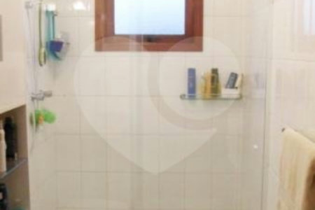 Sobrado à venda com 3 quartos, sendo 1 suíte, em Campo Grande, São Paulo, SP