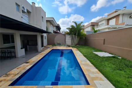 Casa à venda com 3 suítes no condomínio Geneve, Campinas - SP