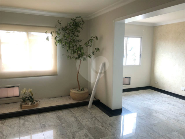 Apartamento à venda com 3 quartos, sendo 1 suíte,  em Santana, São Paulo, SP