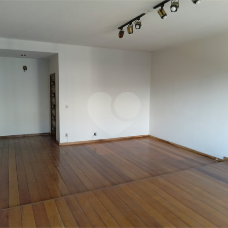 Apartamento à venda com 3 quartos, sendo 1 suíte,  em Tijuca, Rio de Janeiro, RJ
