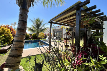 Casa à venda com 3 suítes no condomínio Village Ipanema 1, Araçoiaba da Serra - SP
