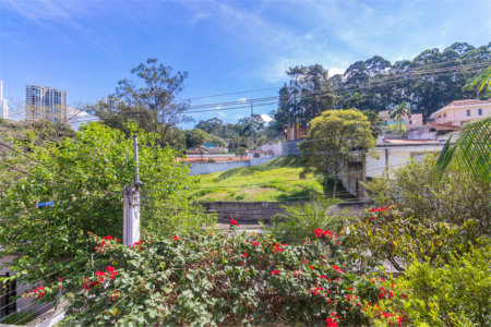 Sobrado à venda ou para alugar com 4 suítes em Jardim Marajoara, São Paulo, SP