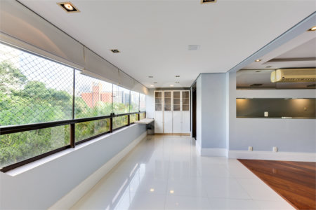 Apartamento à venda com 4 quartos, sendo 3 suítes, em Granja Julieta, São Paulo, SP