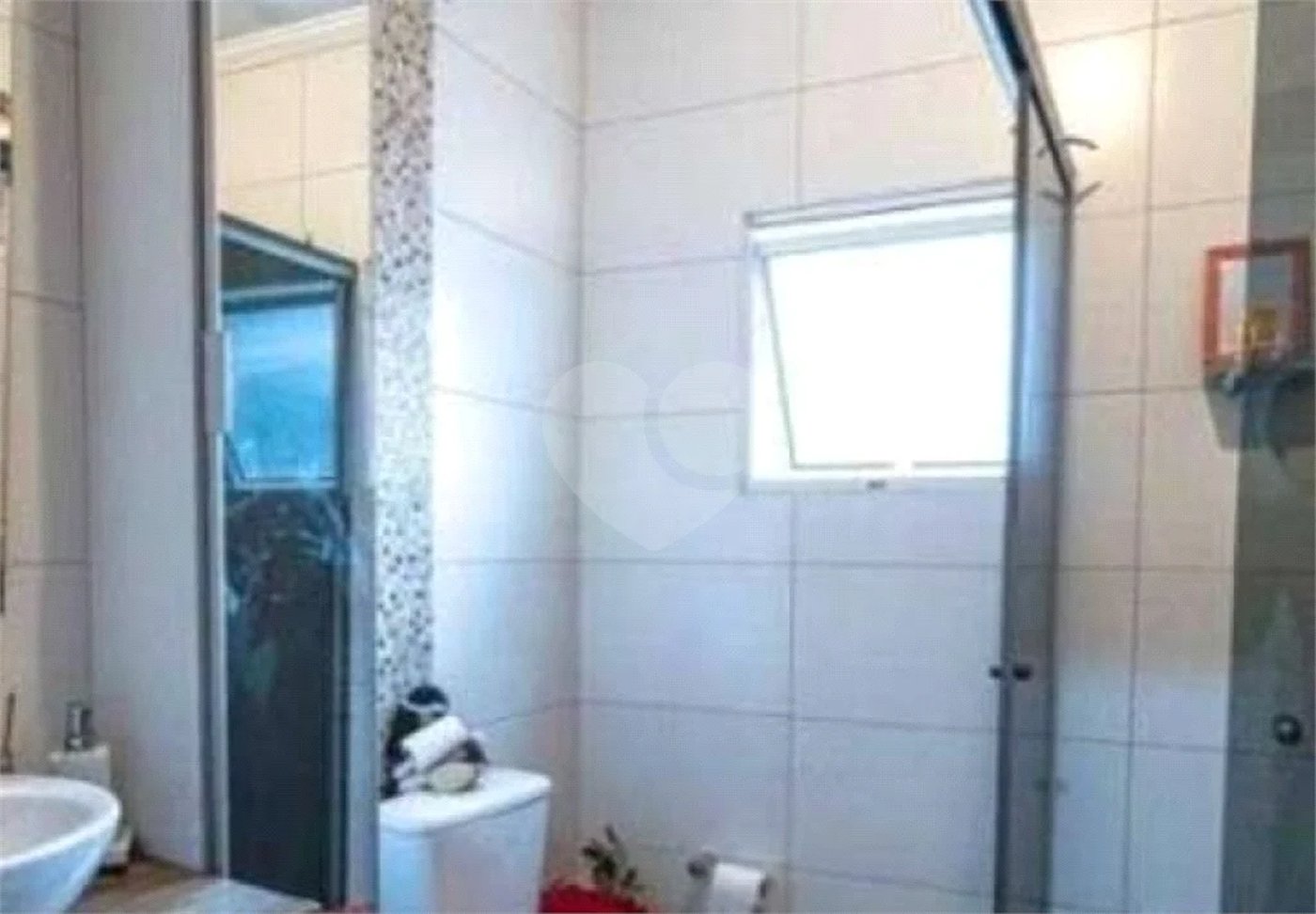 Sobrado à venda com 3 dormitórios na Vila Carrão