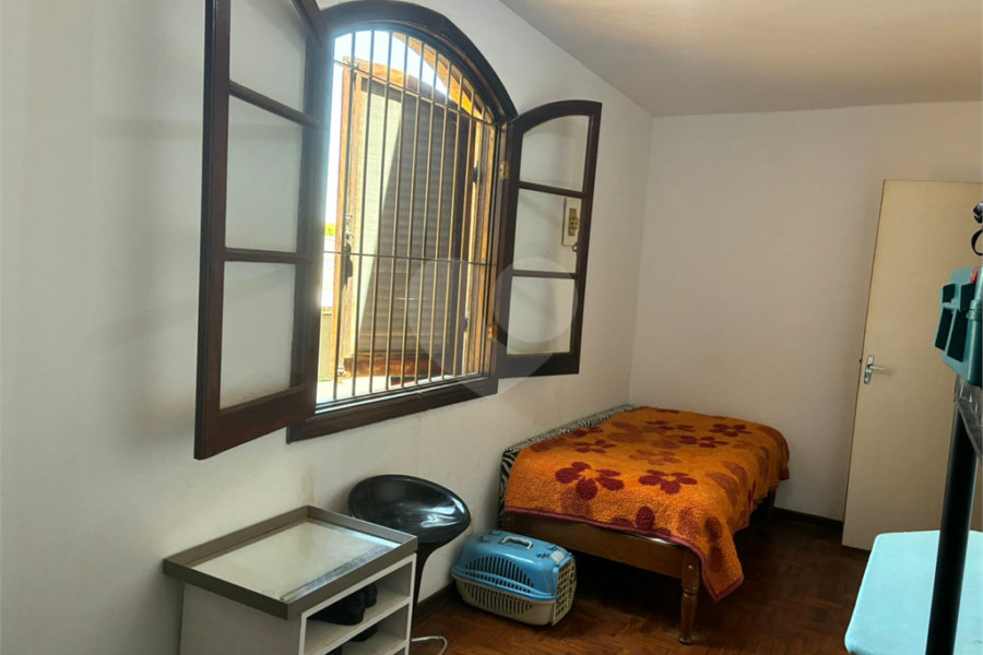 Sobrado à venda com 4 quartos, sendo 1 suíte, em Vila Guilherme, São Paulo, SP