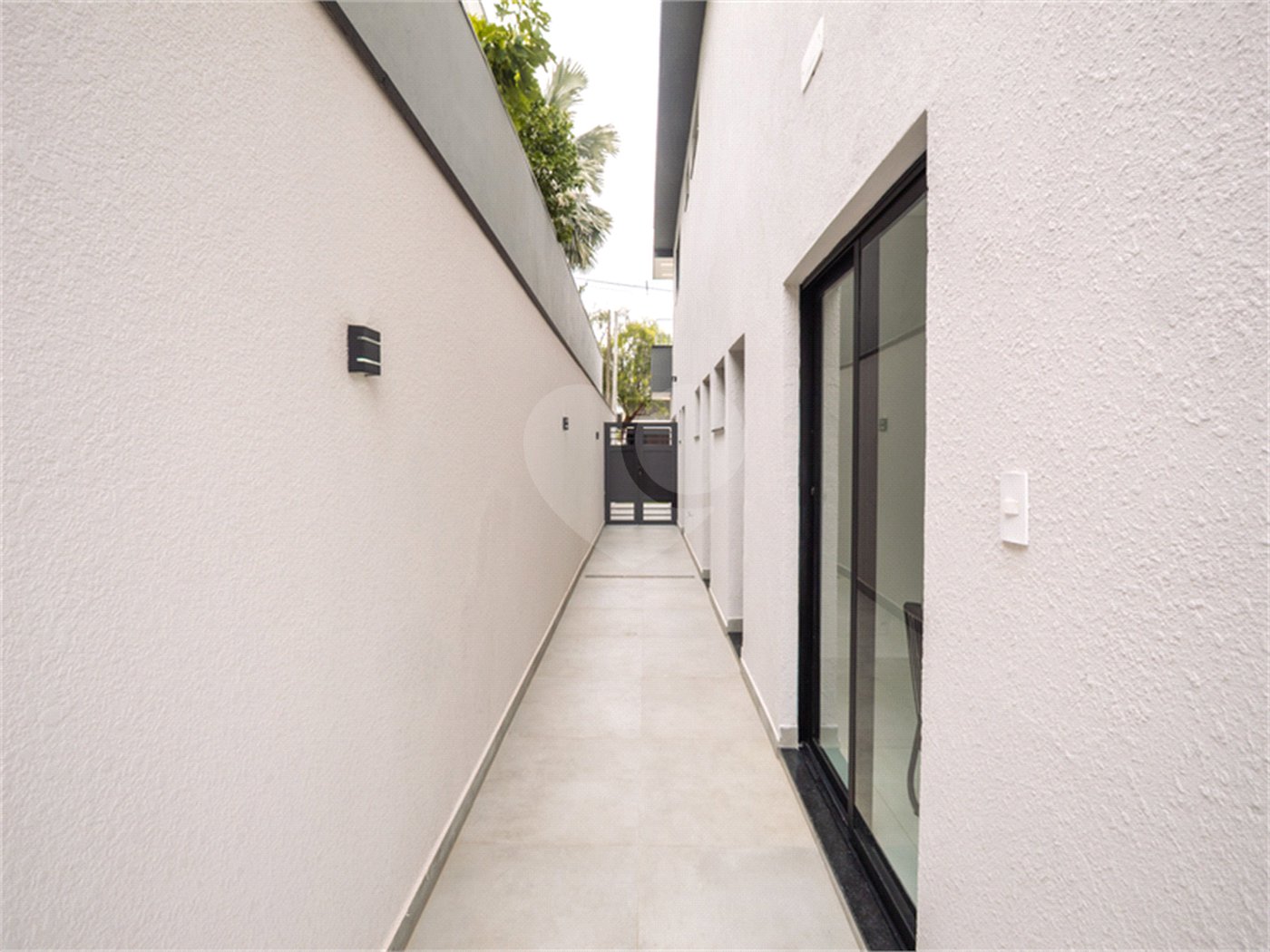 Casa à venda com 3 suítes no condomínio Residencial Helvetia Park, Indaiatuba - SP