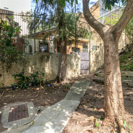 Casa Térrea à venda com 9 quartos, sendo 3 suítes, em Vila Romana, São Paulo, SP