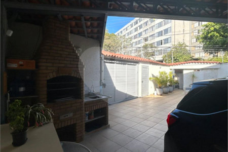 Sobrado à venda com 3 quartos, sendo 1 suíte, em Jardim Jussara, São Paulo, SP