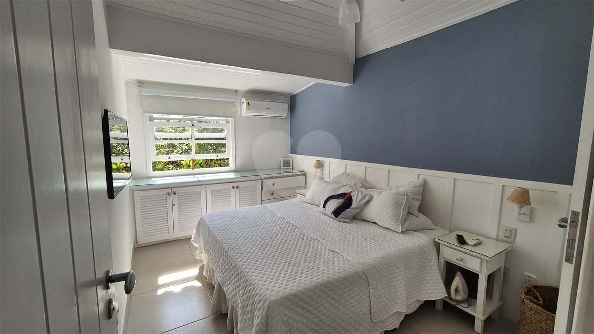 Casa em condomínio à venda com 4 quartos, sendo 3 suítes, em Geribá, Armação dos Búzios, RJ