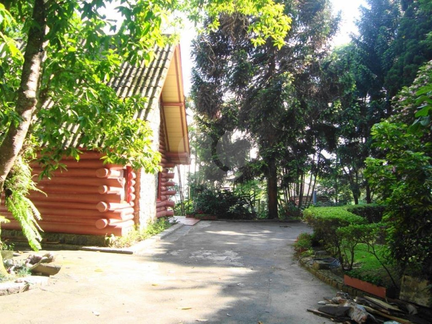 Casa à venda com 3 quartos, sendo 2 suítes, no condomínio Jardim Ibiratiba, São Paulo - SP