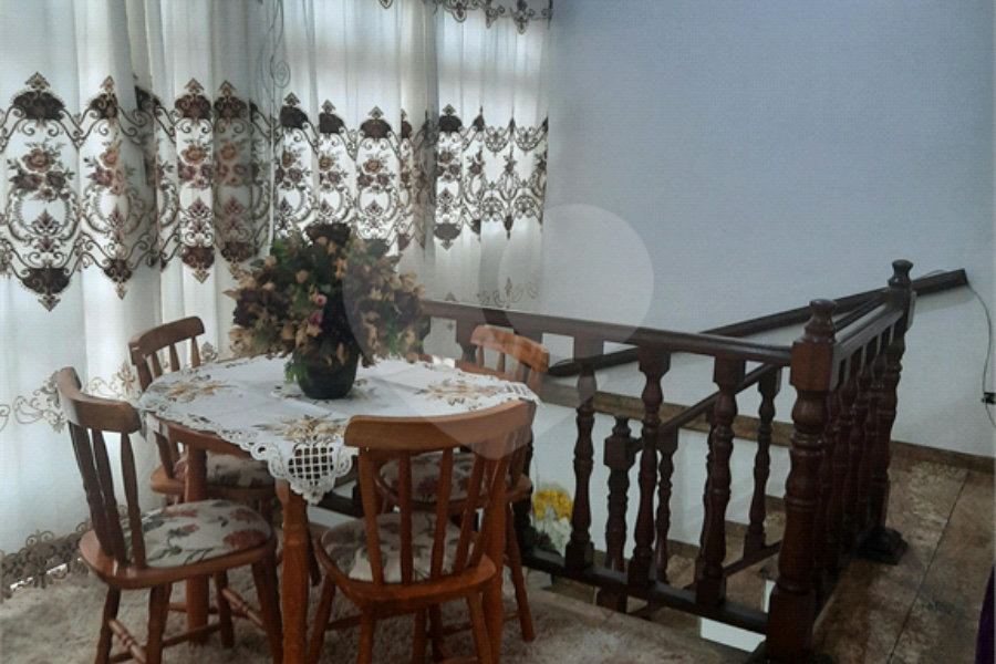 Sobrado à venda com 4 suítes em Tremembé, São Paulo, SP