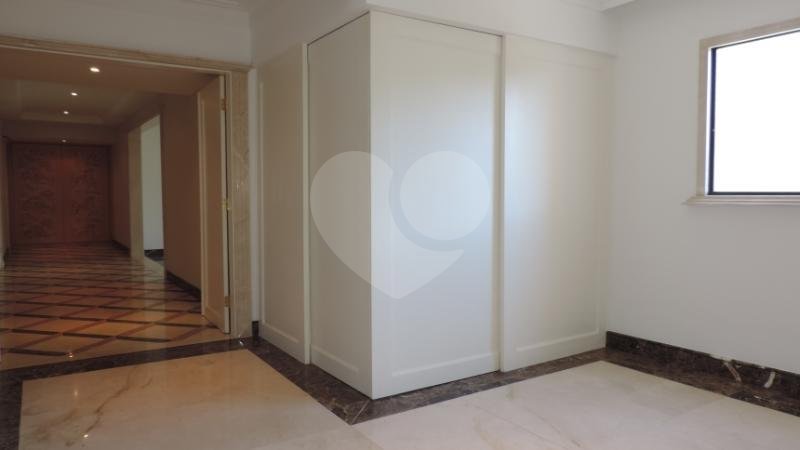 Apartamento à venda com 3 suítes em Jardim Marajoara, São Paulo, SP