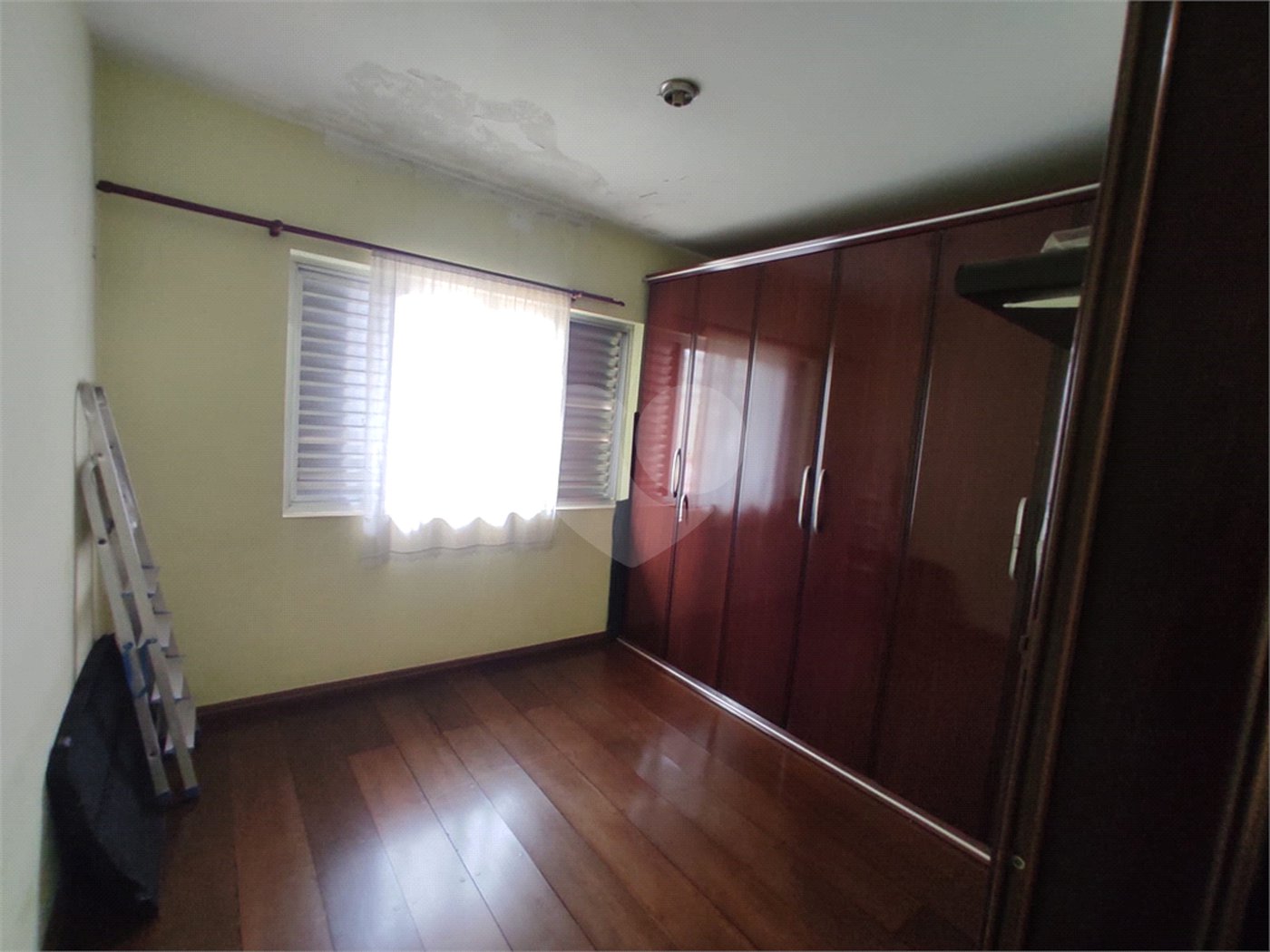 Casa à venda com 4 quartos, sendo 1 suíte, em Vila Galvão, Guarulhos, SP