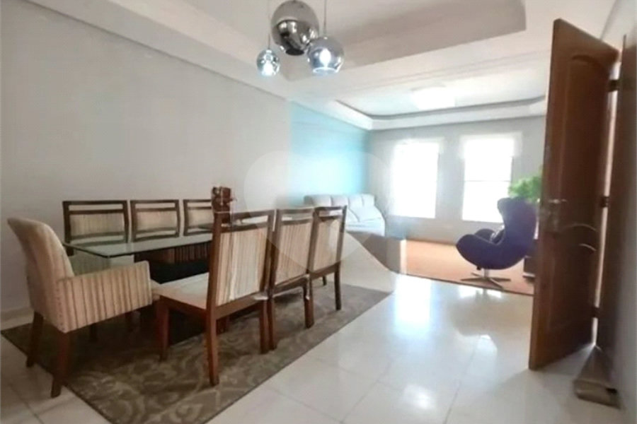 Sobrado à venda com 3 quartos, sendo 1 suíte, em Vila Pereira Barreto, São Paulo, SP