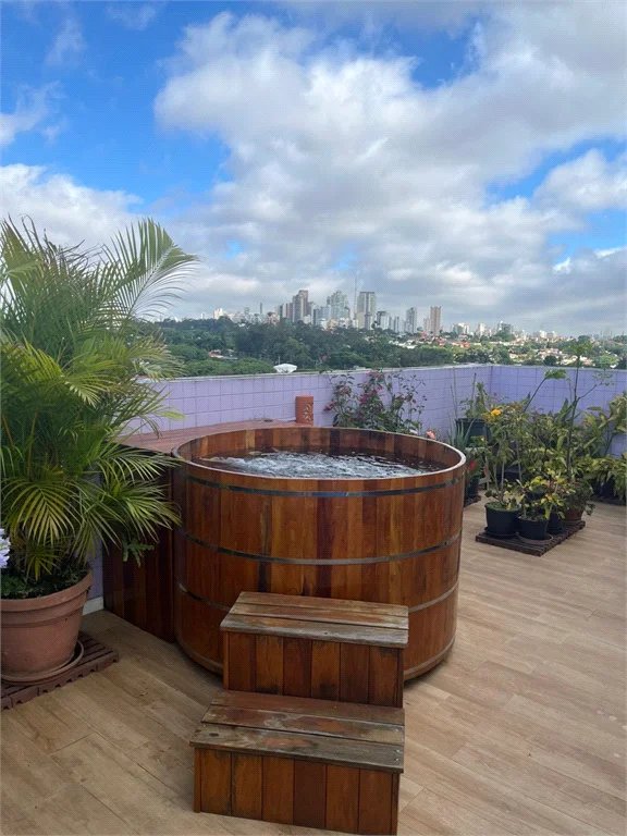 Cobertura à venda com 3 quartos, sendo 2 suítes,  em Bela Aliança, São Paulo, SP