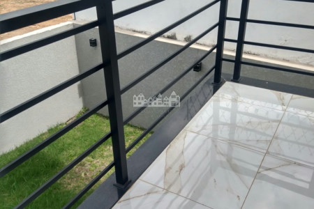 Sobrado à venda ou para alugar com 3 suítes em Jardim do Lago, Atibaia, SP
