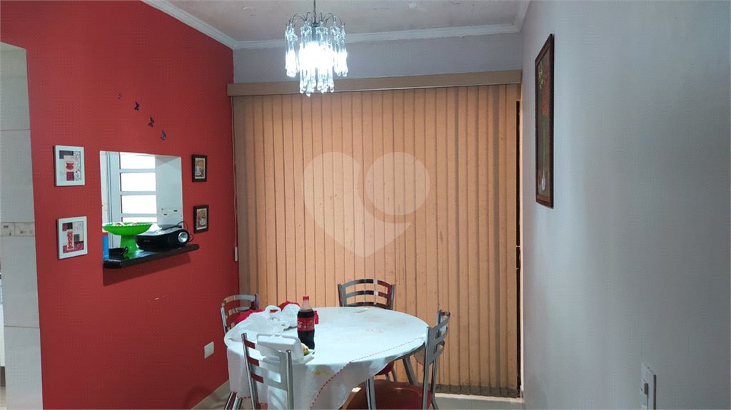 Casa à venda com 4 quartos, sendo 1 suíte,  em Vila Mogilar, Mogi das Cruzes, SP