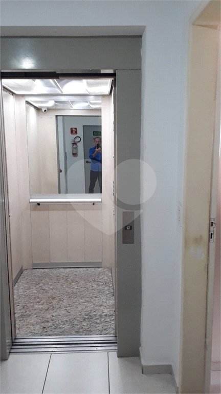 Apartamento à venda com 2 quartos, sendo 1 suíte, em Vila Urupês, Suzano, SP